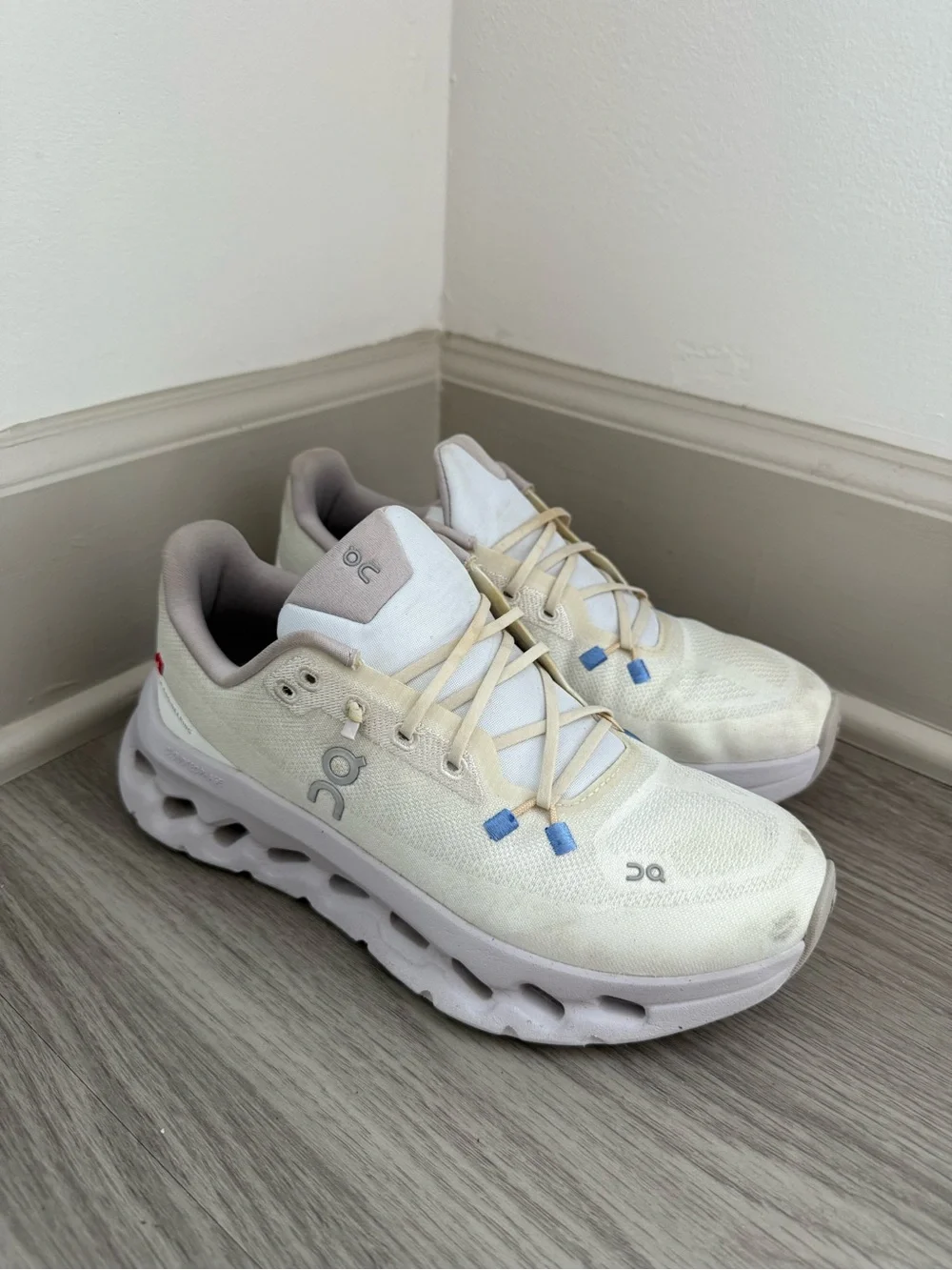 On Running Cloudtilt Womens White Lightweight Running Shoes